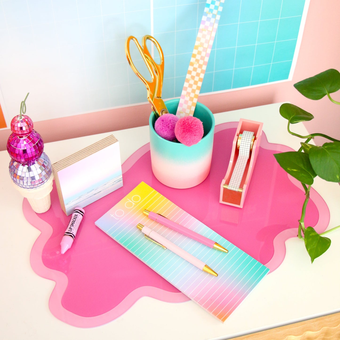 Custom wavy acrylic tray