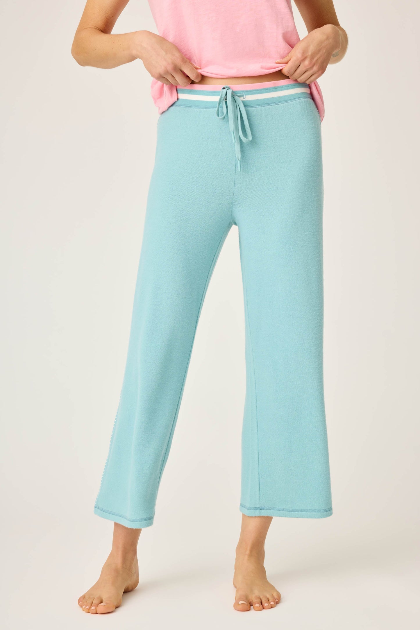 Cool Breeze Solid Cropped Pant