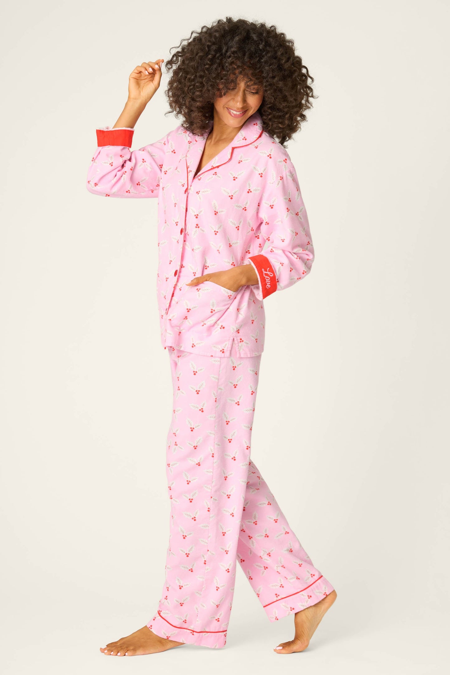 4-Piece Mistletoe Print Flannel Gift Set